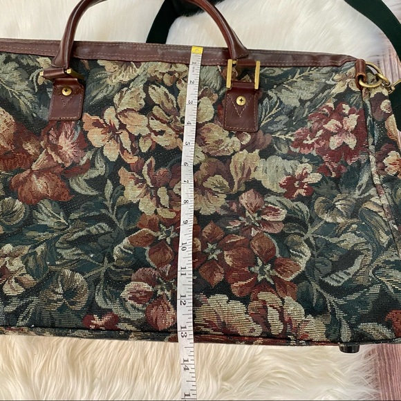 Vintage Ricardo | Floral Tapestry Carryon Luggage - Picture 7 of 7